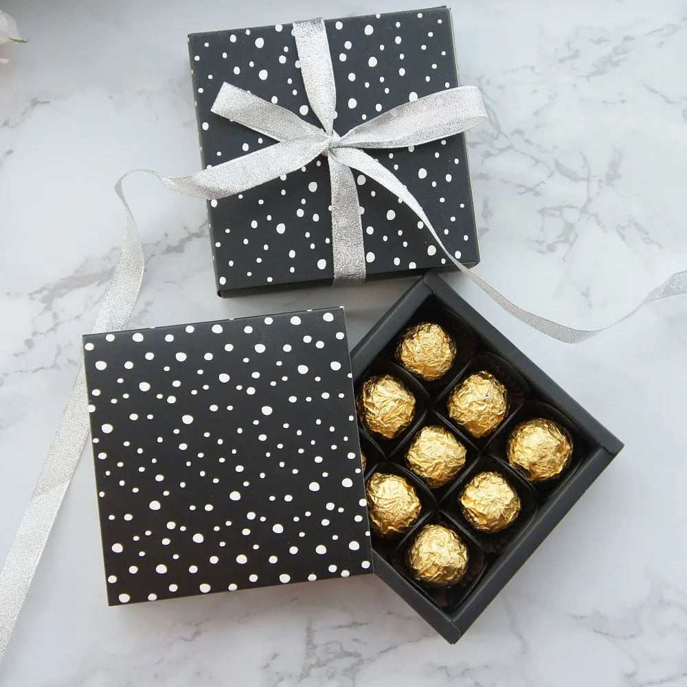 

13.1*13.1*3.5cm black white dot theme 10 set Chocolate Paper Box valentine Christmas Birthday Gifts Packing Storage Boxes