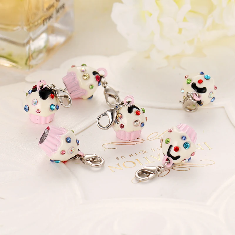 New design fashion, high quality colored rhinestone cake for key chain accessories pendant charm of lobster clasp