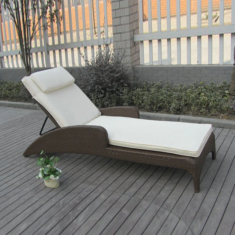 

Outdoor / Indoor Cane Sun Lounger , Rattan Wicker Lounge Chair Set transport by sea