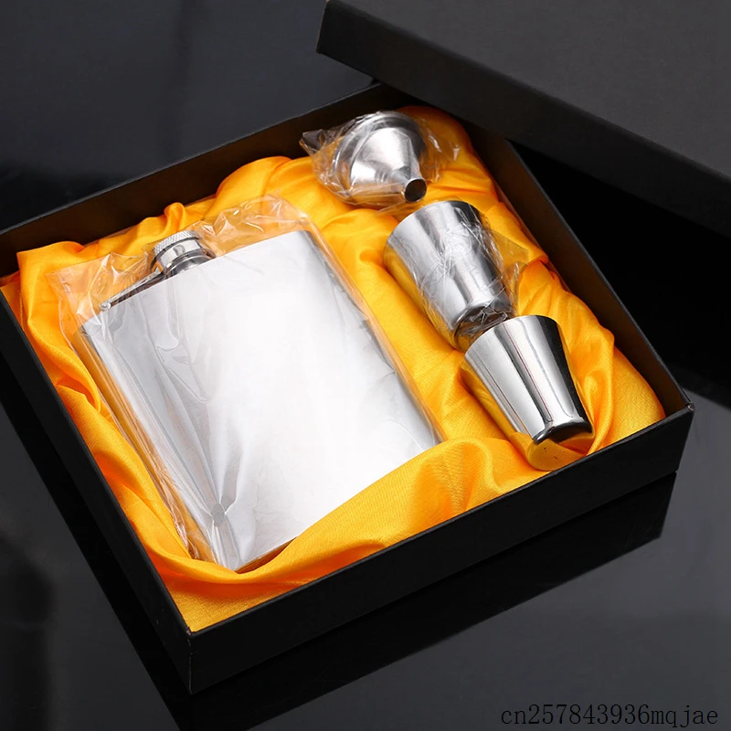 

30Sets 7oz Stainless Steel Hip Flasks Set Luxury Alcohol Hip Flasks with Gift Boxes Packing Whiskey Wine Bottles Drinkware