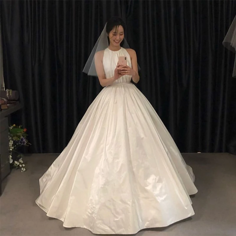 

2019 New Arrival Korea Wedding Dresses O-neck Sleeveless Pleats Ball Gown Bridal Dress Full Length Elegant Vestidos De Noiva