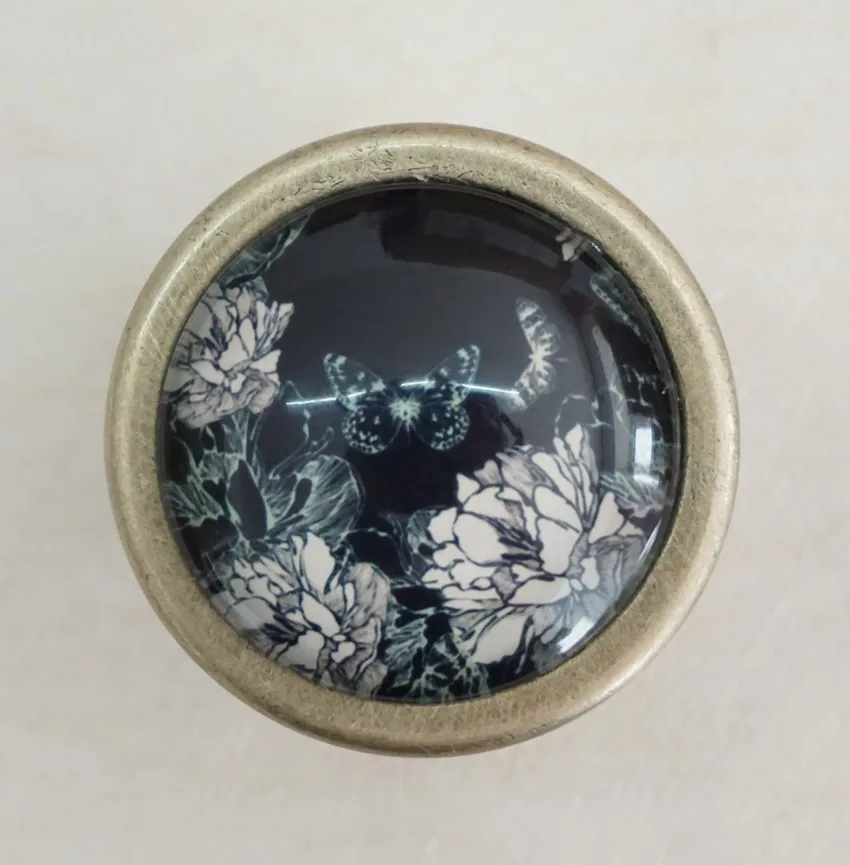 

Art butterfly-French Cabinet Handles Pull Knob Ornate Drawer Knobs Dresser Knob Antique Bronze / Furniture Hardware