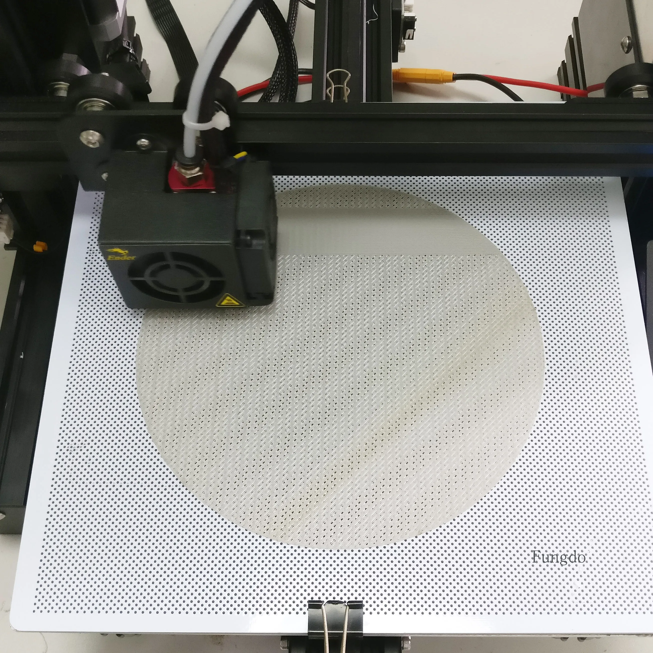 Multi holes  bed 3D Printer ultrabase Platform made of  polypropylene Build plates ize 235-235mm for ender 3  and ender 3 pro