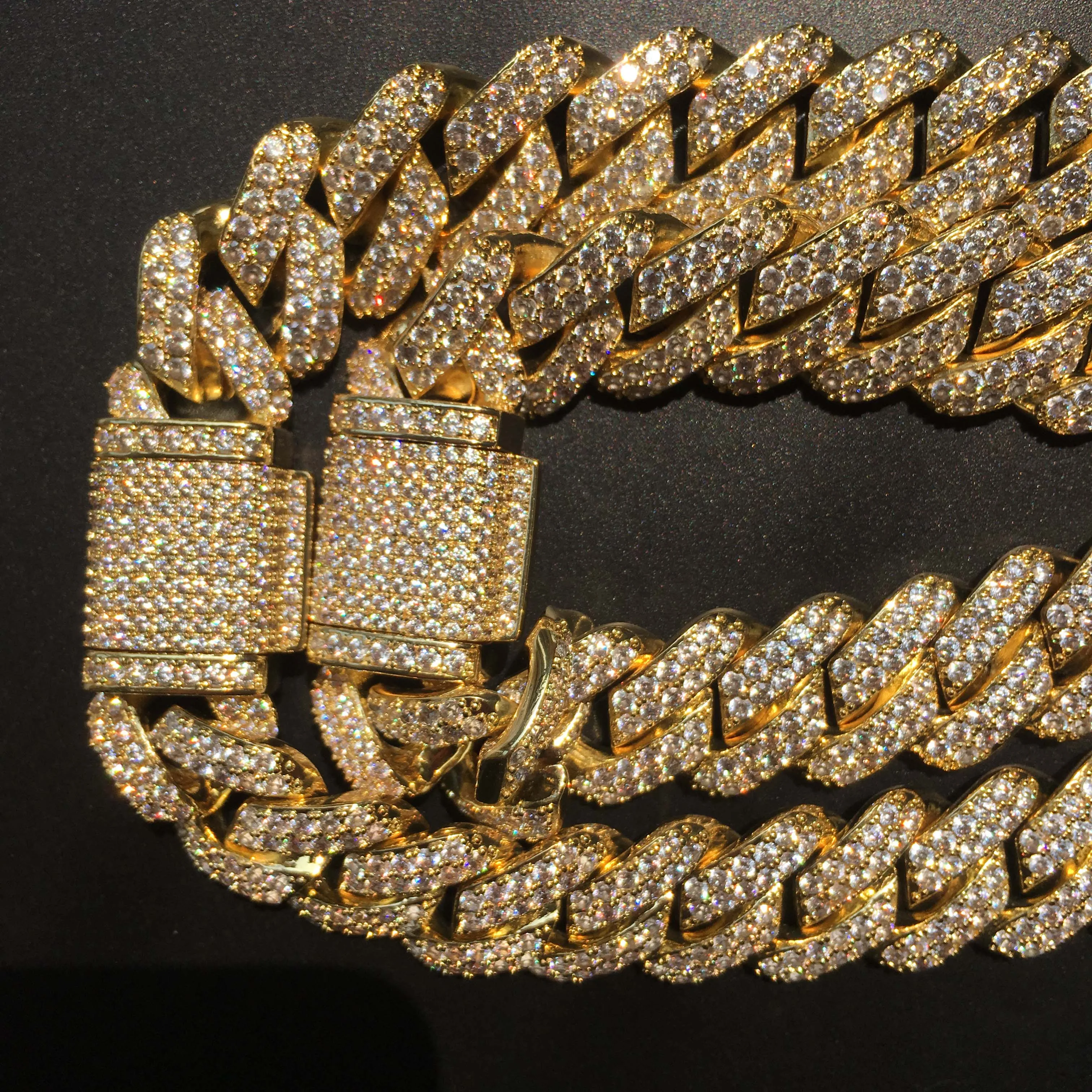 19mm iced out prong cuban link chain