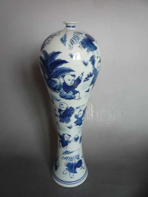 

Rare Qianlong (1711-1799)Qinghua porcelainChildren's play chart vase, best collection& adornment, Free shipping