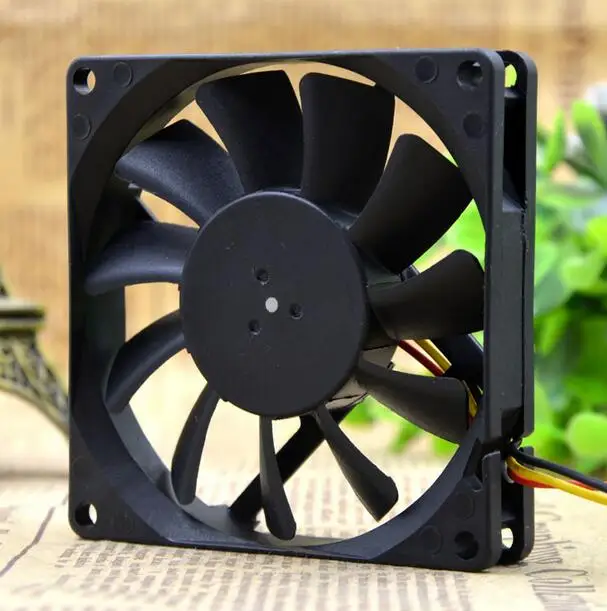 

ME80151V3-D020-G99 8015 12V 1,08 W 8cm 80*80*15mm 3lines CPU fan