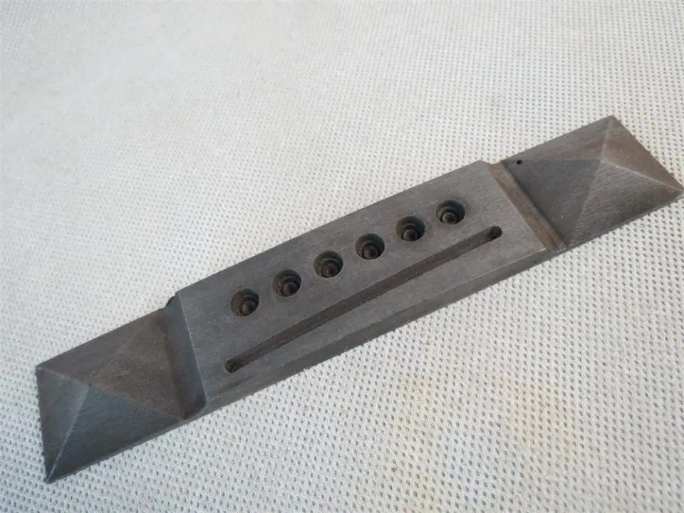 New 1 pcs Beautiful ebony pyramid bridge XL-M03