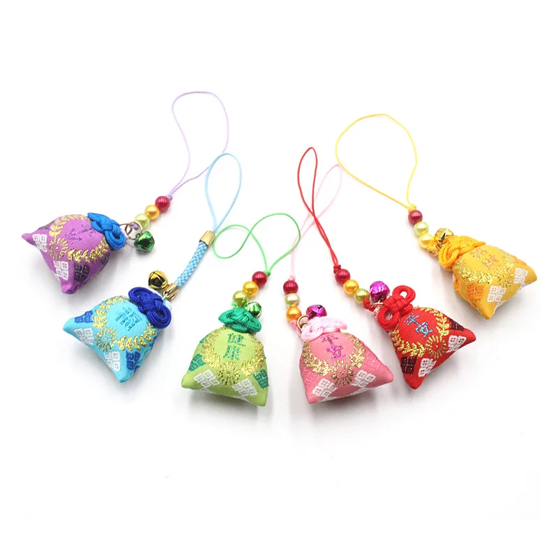 1pcs Omamori Fortune Safety Wealthy Bag Pendant Keychains Present Family Kid Y06