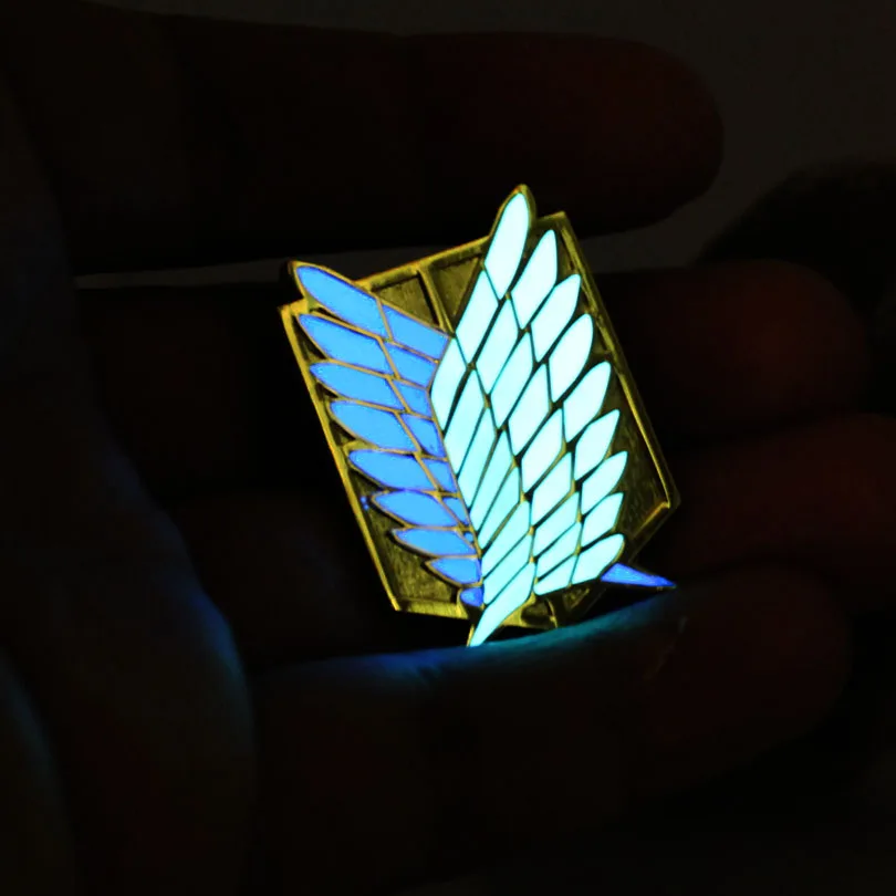 Attack on Titan glowing brooch Wings Of Liberty scouting legion golden brooche Jewelry Pendant glow in the dark