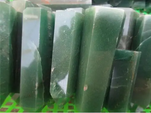 NATURAL GREEN Aventurine QUARTZ CRYSTAL POINT healing 2.2lb 1000g