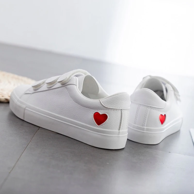 Women Casual Shoes 2019 Fashion PU Leather Flats Platform Spring Summer Women Sneakers Hook&Loop Breathable White Women Shoes