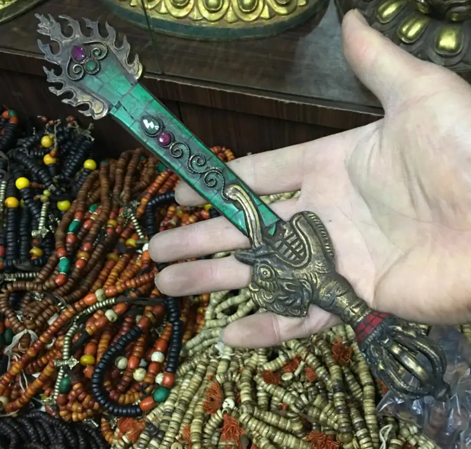 

free shipping Tibetan Buddhism Bronze Turquoise Buddhist Ritual Tool Hand Vajra Dorje statue