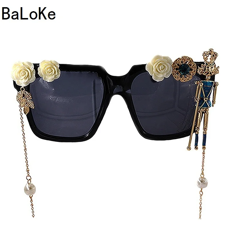 New Baroque King Doll Chain Decoration Sunglasses Fashion Women Retro Sunglasses Flowers Women Outdoor Summer Fashion Sunglasses