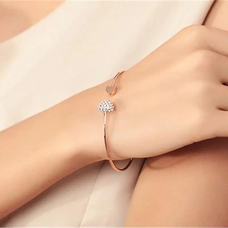 New Open Cuff Bracelets for Women Crystal Love Heart Gold Color Metal Bangles pulseras mujer Charming Female Wrist Accessories