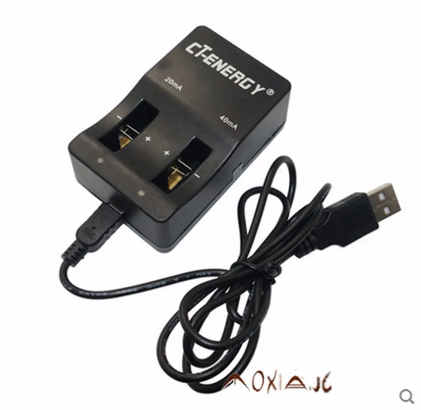 High Quality Universal USB Interface 4-Slot Charger 1PCS + 4PCS Rechargeable Button Battery LIR2032 Button Battery