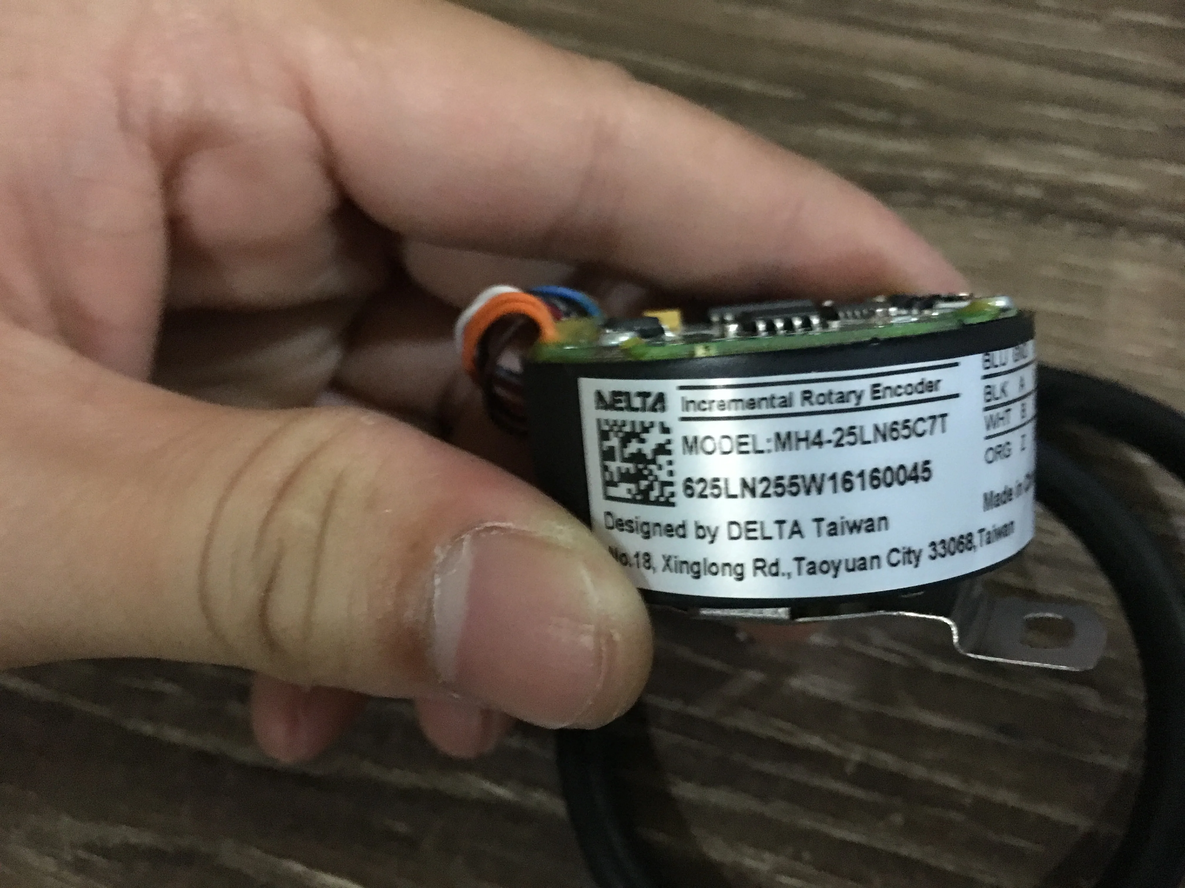 MH4-25LN65C7T Delta encoder please check details in description ！！！ before payment  DC5V