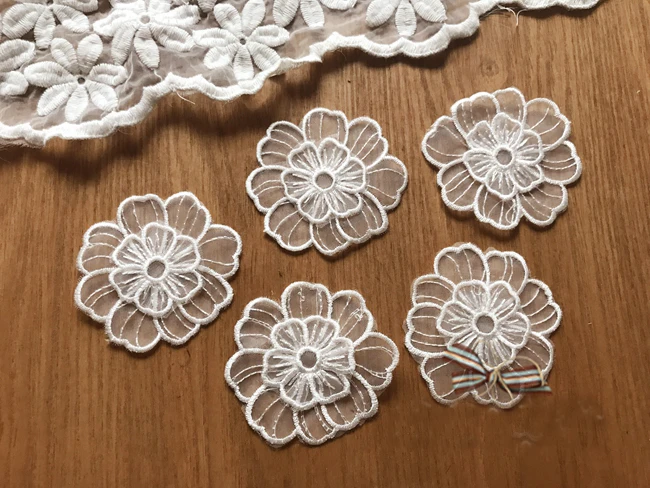 

5.5cm 2.16" wide 20pcs ivory flowers embroidery lace appliques patches L14M147