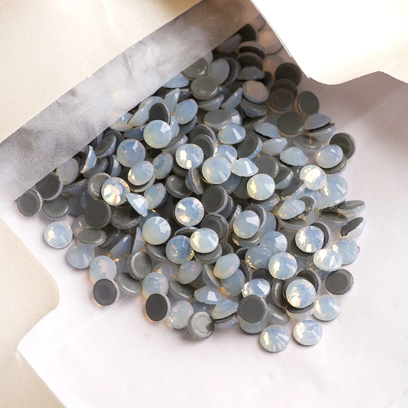 YANRUO 2058HF Weißer Opal Diamant Edelsteine Hotfix Kristall DIY Strass zum Aufbügeln Hotfix Nadelarbeit Kleidung – Detail 6