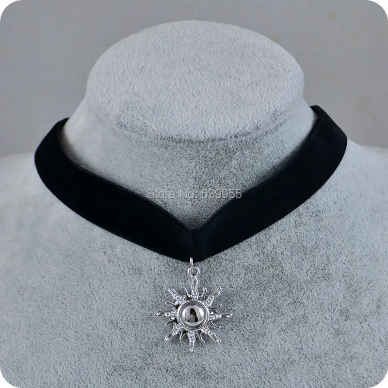 Trendy Elegant Velvet Ribbon Choker Necklace Sun Pendant Women Girl\'s Fashion Jewelry