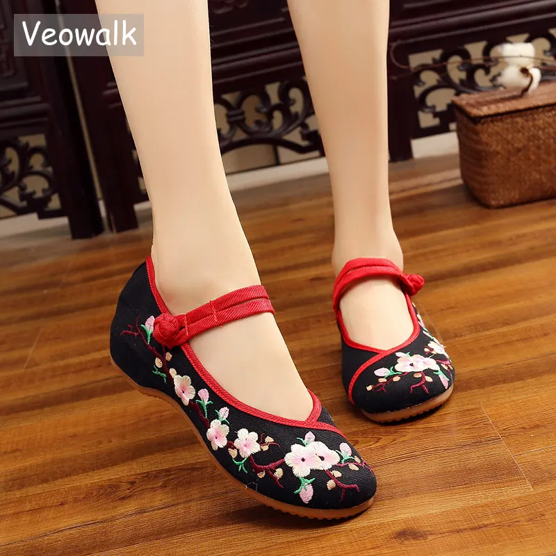 Veowalk Peach Flower Embroidered Women Canvas Ballet Flats Vintage Comfortable Chinese Style Ladies Casual Fabric Flat Shoes