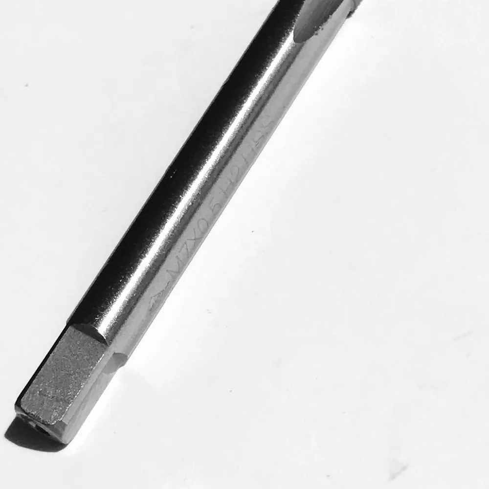 Imagem -03 - Made Machine Tap Hss6542 M11 x 0.5 mm 0.75 mm 1.0 mm 1.25 mm 1.5 mm Flauta Reta para Aço Peças de Metal Rosqueamento Hss6542