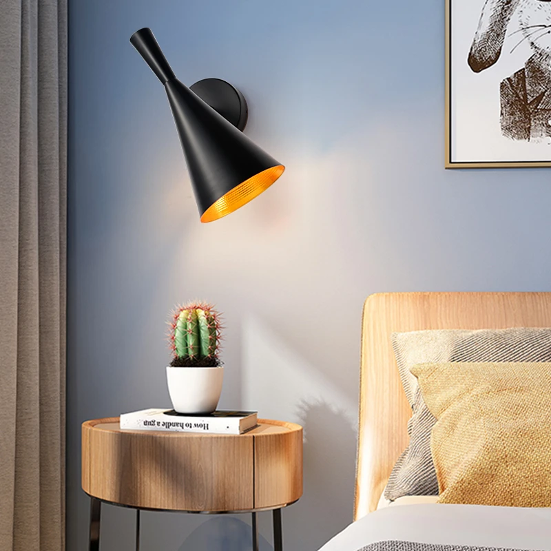 Nordic Postmodern Creative Wall Lamp Bedroom Living Room Studio Bedside Passage Wall Lamp Rotating Horn Wall Lamp