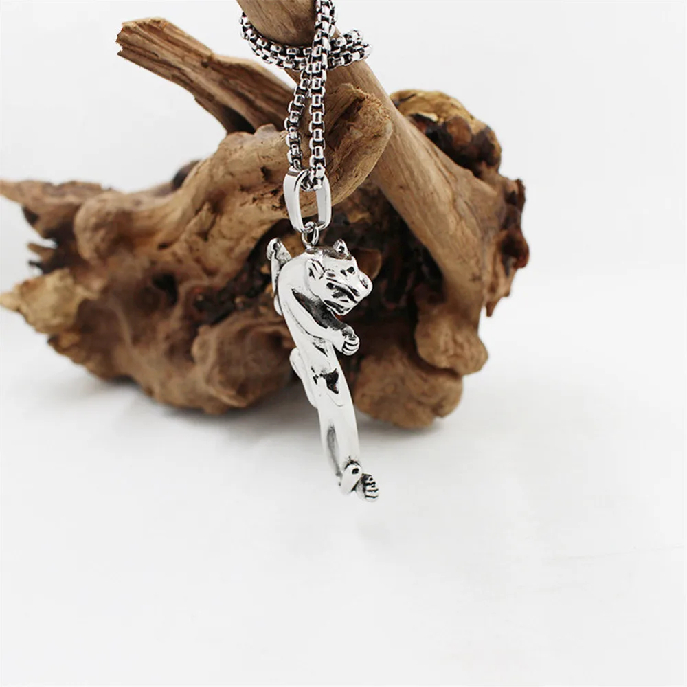 Titanium Steel Leopard Pendant Necklaces Casting Animal Snow Leopard Hiphop/Rock Style Necklace