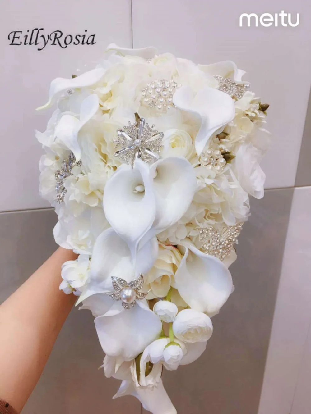 White Lily Bridal Bouquet Waterfall Pearls Jewelry Crystals Expensive Luxury Wedding Bouquet Artificial Flower Custom Made