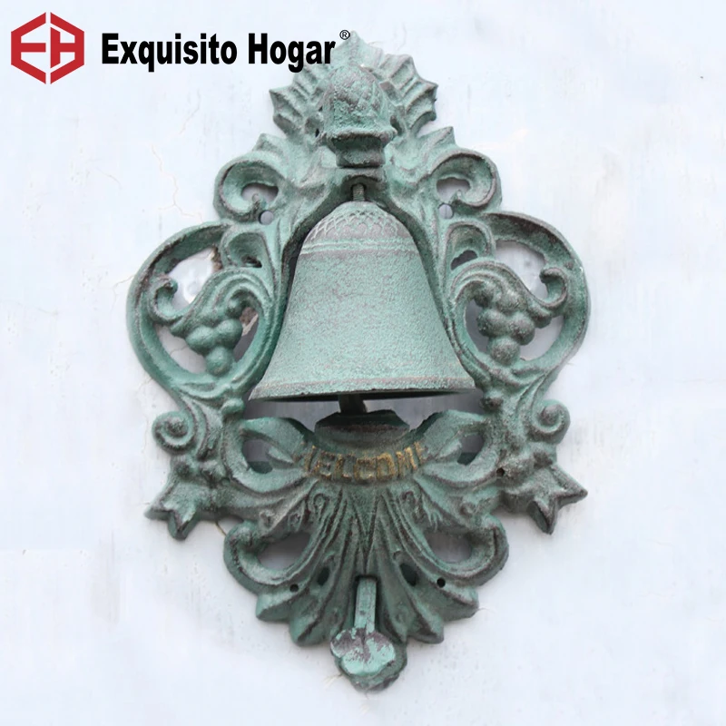 European Iron Crafts Retro Pineapple Logo Hand Bell Courtyard Home Furnishing Mural Knockers