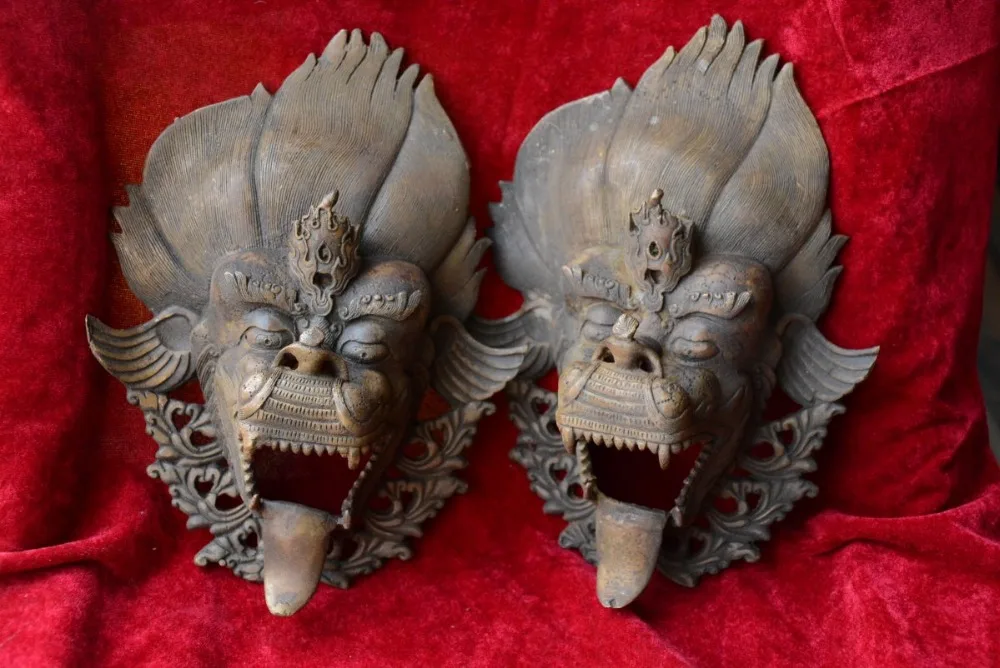 

Rare Old Chinese Ming Dynasty Auspicious beast surface brass statue ,A Pair, free shipping