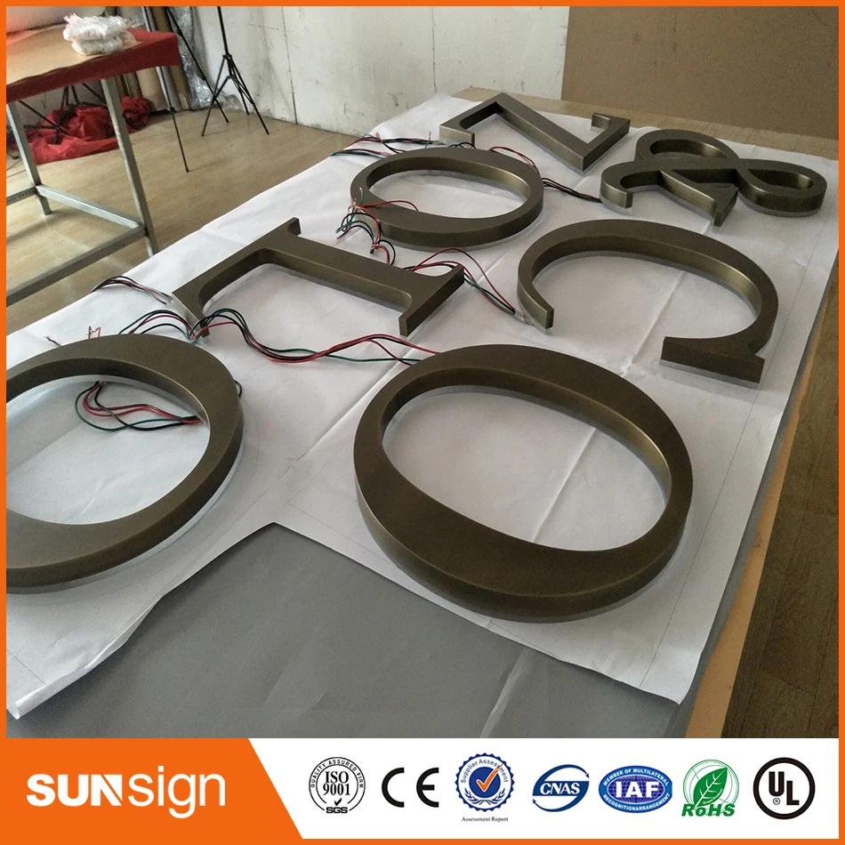 Tahan air LED Brushed bahan Akrilik led backlit letter sign