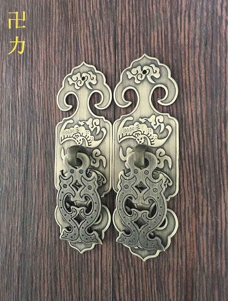 

Ssangyong Chinese antique furniture of Ming and Qing Dynasties classical book cupboard cupboard wardrobe door flat copper copper