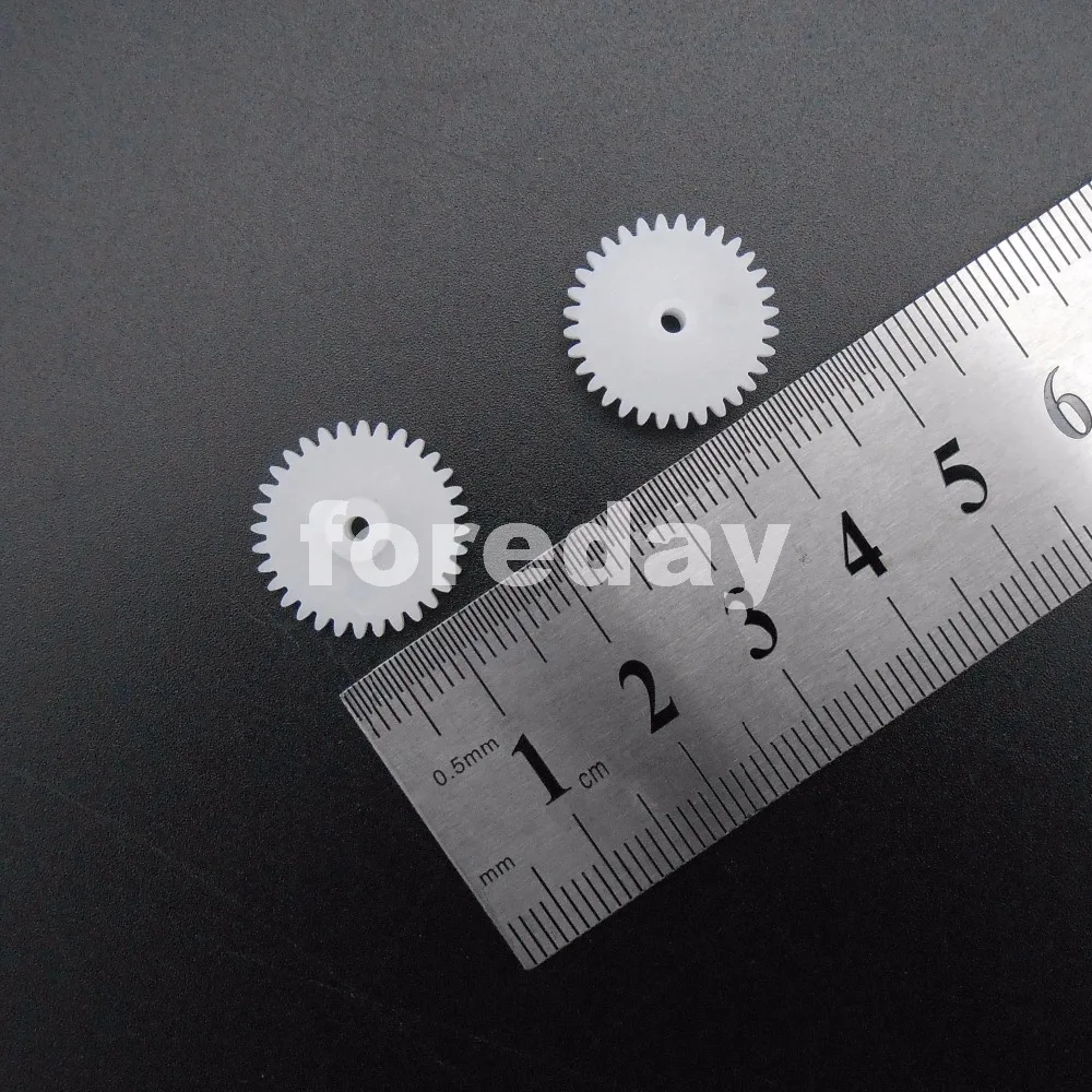 1000PCS 32T Plastic Spur Gear 0.5 Modulus Teeth=32 Aperture: 1.95mm Gears Thickness:4-5MM NEW HQ 0.5M DIY Accessorie *FD474X1000