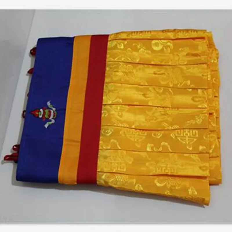 

Exquisite Nepal Embroidery Eight Auspicious Symbols Streamer High-end Yellow Satin Tibetan Buddhist Decorative Valance 5 Meters