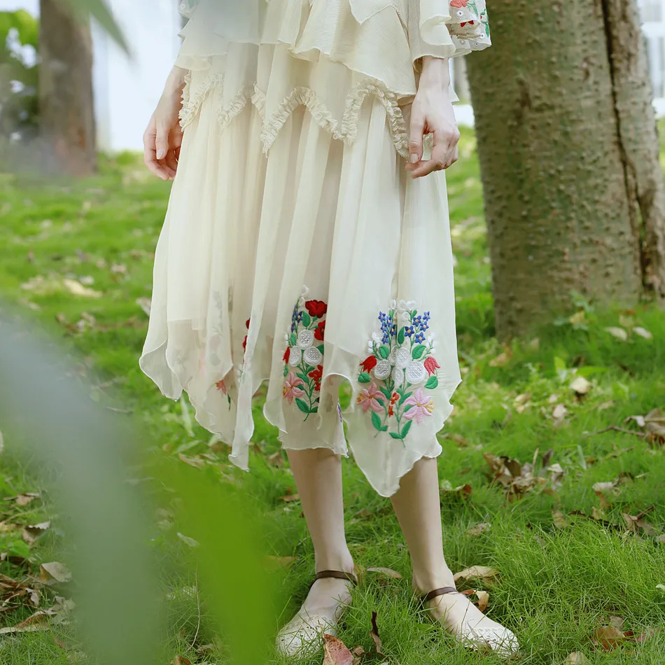 

LYNETTE'S CHINOISERIE summer Embroidery patchwork andchemical baimuer patchwork irregular skirt bust skirt