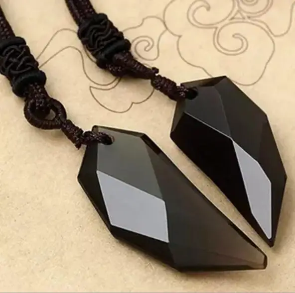 Natural Ice Obsidian Wolf Tooth Pendant Necklace For Women And Men Sweater Necklace With Rope Crystal Fashion Jewelry