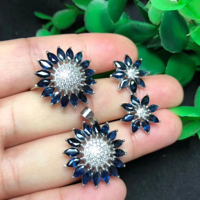 

Natural sapphire suit, sun flower style, luxurious and beautiful, flower style, beautiful design, 925 silve