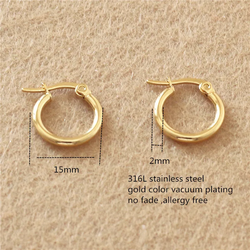 Goldfarben beschichtete 15-mm-Kreolen aus Edelstahl, verblasst nicht leicht, allergiefrei – Detail 5