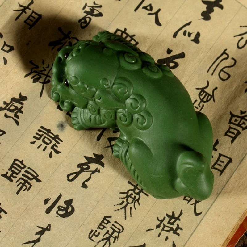 Chinese tea pet original ore zisha green clay brave troops wealth bringing home decoration tea play handmade statue small size