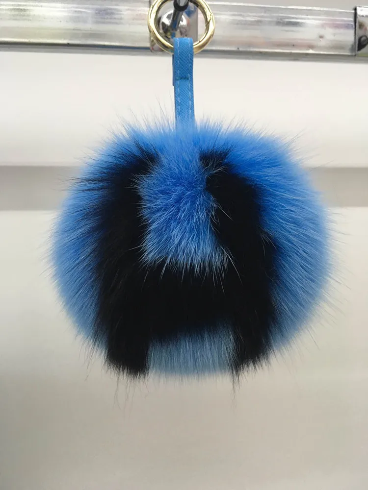 Luxury Fluffy PomPoms Crafts Fox Fur Keychain Fashion Alphabet Key Chain Backpack Bag Purse Charms Elegant Women Gift ON SALE