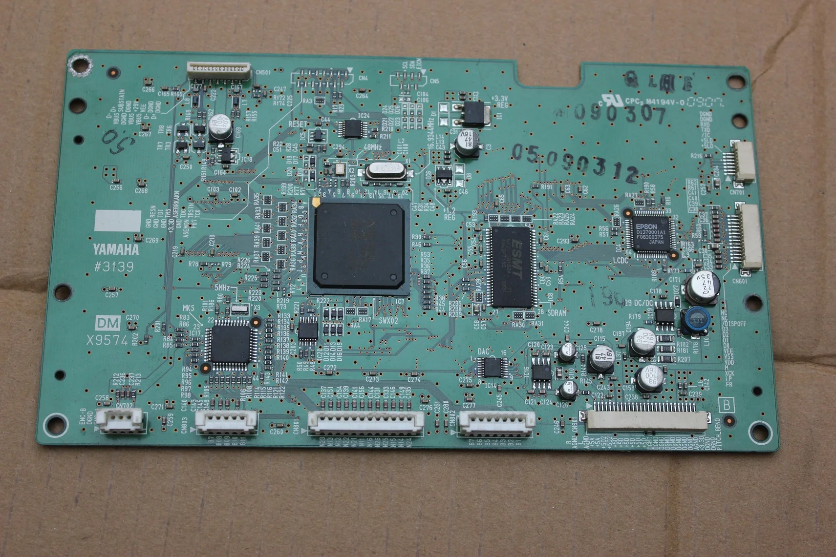 FOR Yamaha PSR-S550 P105 P-105 PSR S550 P-125 P125 P125 PSR E303 Keyboard Motherboard Original and  CPU XR951A0