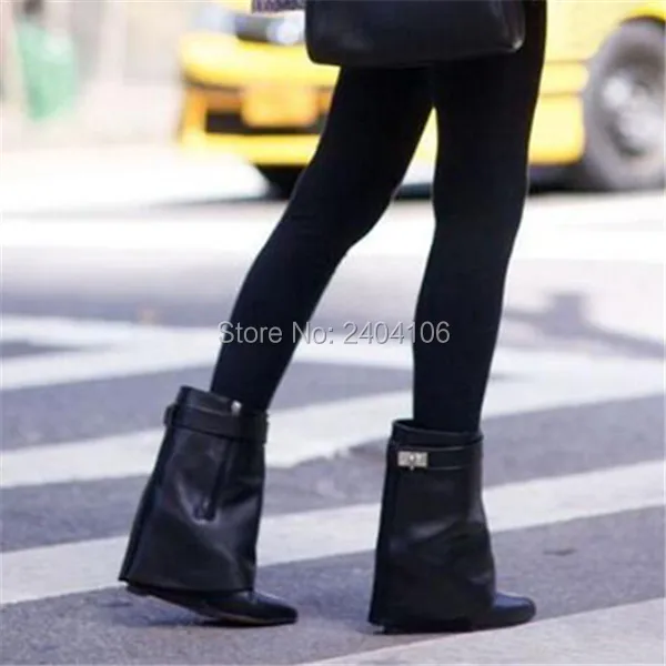 Leather/ Suede Ladies Runway Shoes Motorcycle Botas Pointed Toe Buttoned Strap Ankle Boot Pointed Toe Shark Lock Wedge Boots