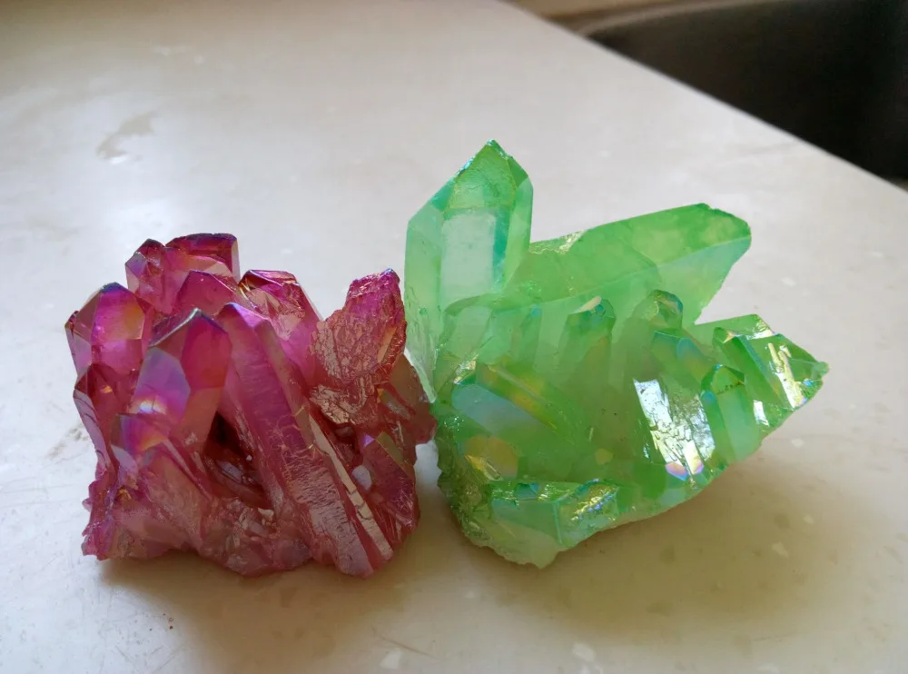 

2pcs RARE Rainbow Aura Quartz Crystal Titanium Bismuth Silicon Cluster