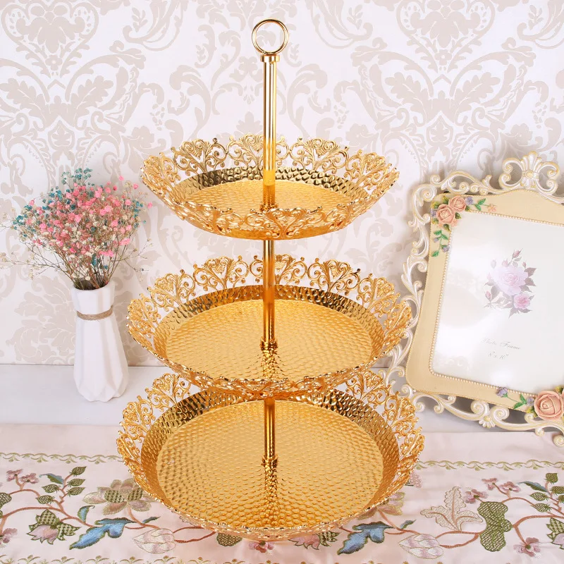 Gold Plate Metal Wedding Cake Stand Sweet Fruit Nut Tray Charger Plates For Home Christmas New Year Wedding Table Decoration