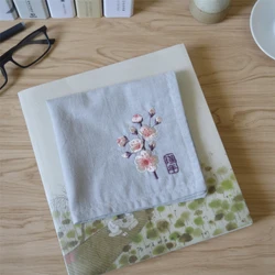 Flowers in jin Christmas cotton embroidery flower pretty woman literature retro monogrammed handkerchief for wedding gifts