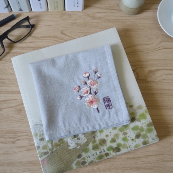 Flowers in jin Christmas cotton embroidery flower pretty woman literature retro monogrammed handkerchief for wedding gifts