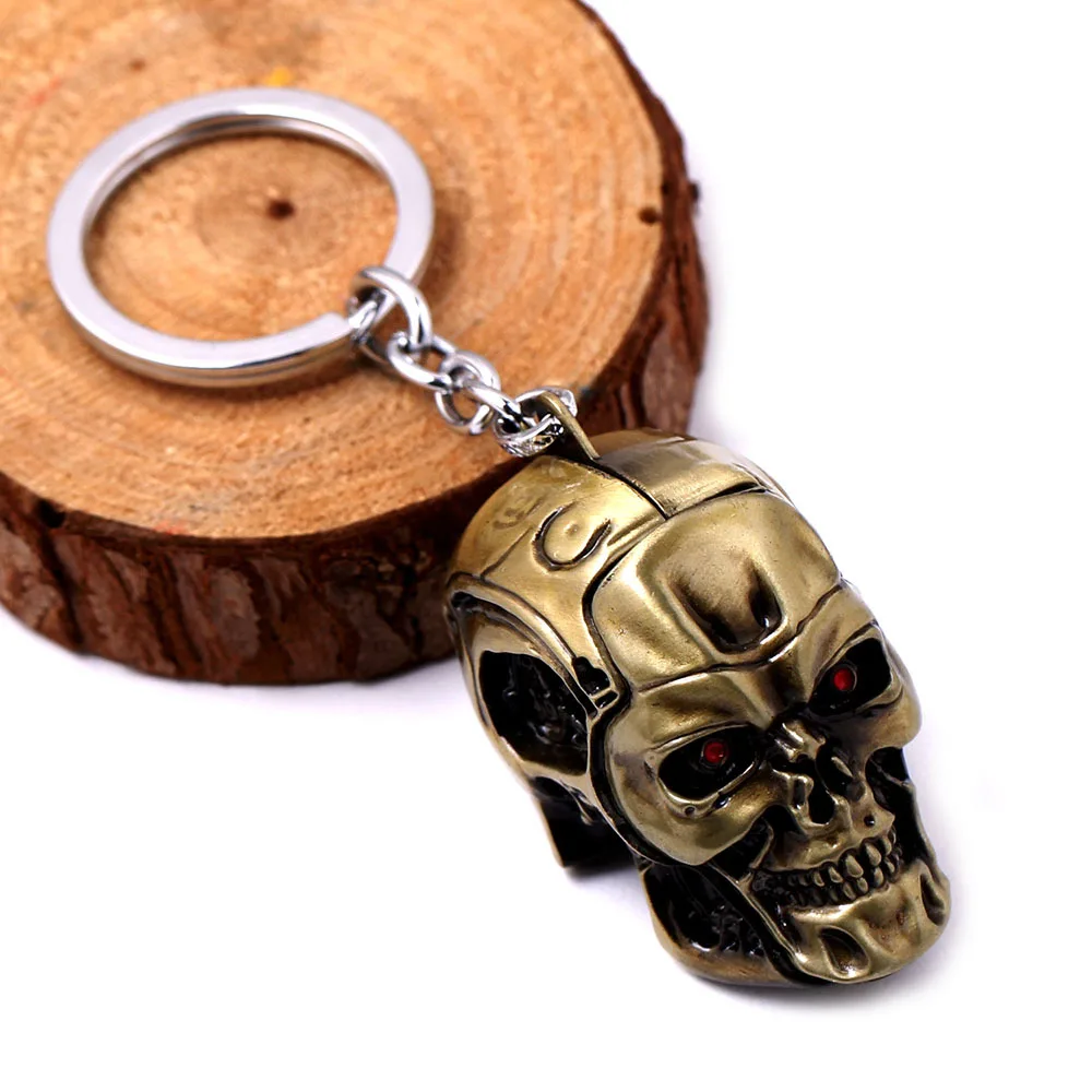 Großhandel: Neue angesagte Auto-Metall-Schlüsselanhänger für Männer und Frauen, Schlüsselhalter mit Totenkopf-Motiv, neues Partygeschenk, Schmuck. – Detail 5