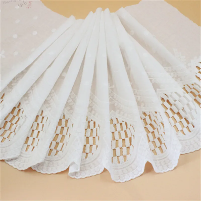 2Yds/lot Width 31 cm Handmade beige cotton embroidery lace Vintage unilateral openwork skirt sofa curtain lace AC503