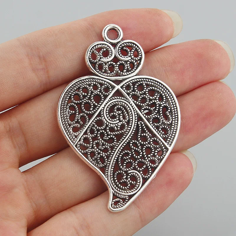 4PCS Antique Large Hollow Open Filigree Love Viana Heart Charms Pendants  for DIY Jewelry Necklace Finding