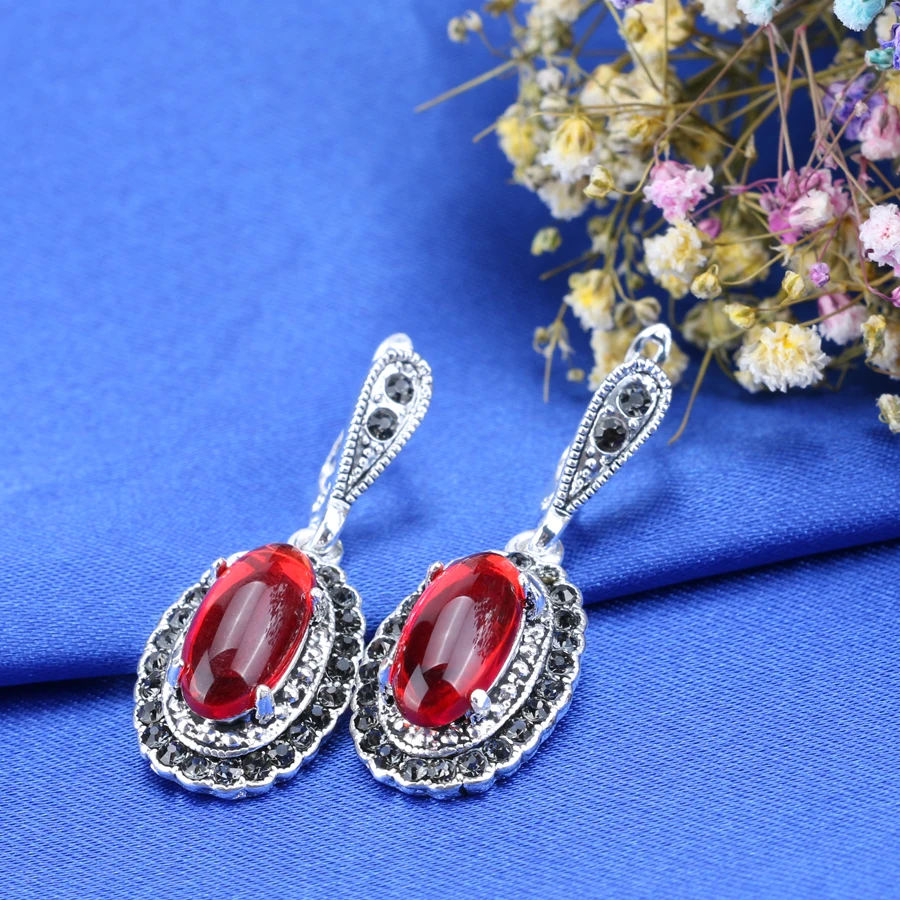 4 Pcs/lot New 2018 Vintage Tibetan Silver Color Jewelry Sets Retro Red Pendant Necklace And Earrings Bracelet Ring For Women